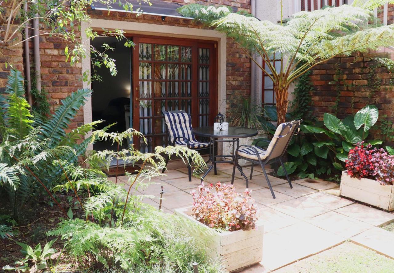 Green Scape Flatlet Pretoria-Noord Exterior foto
