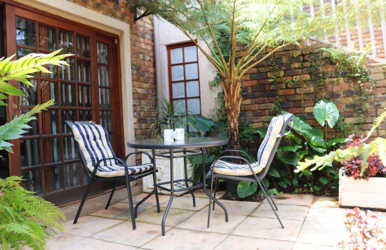 Green Scape Flatlet Pretoria-Noord Exterior foto