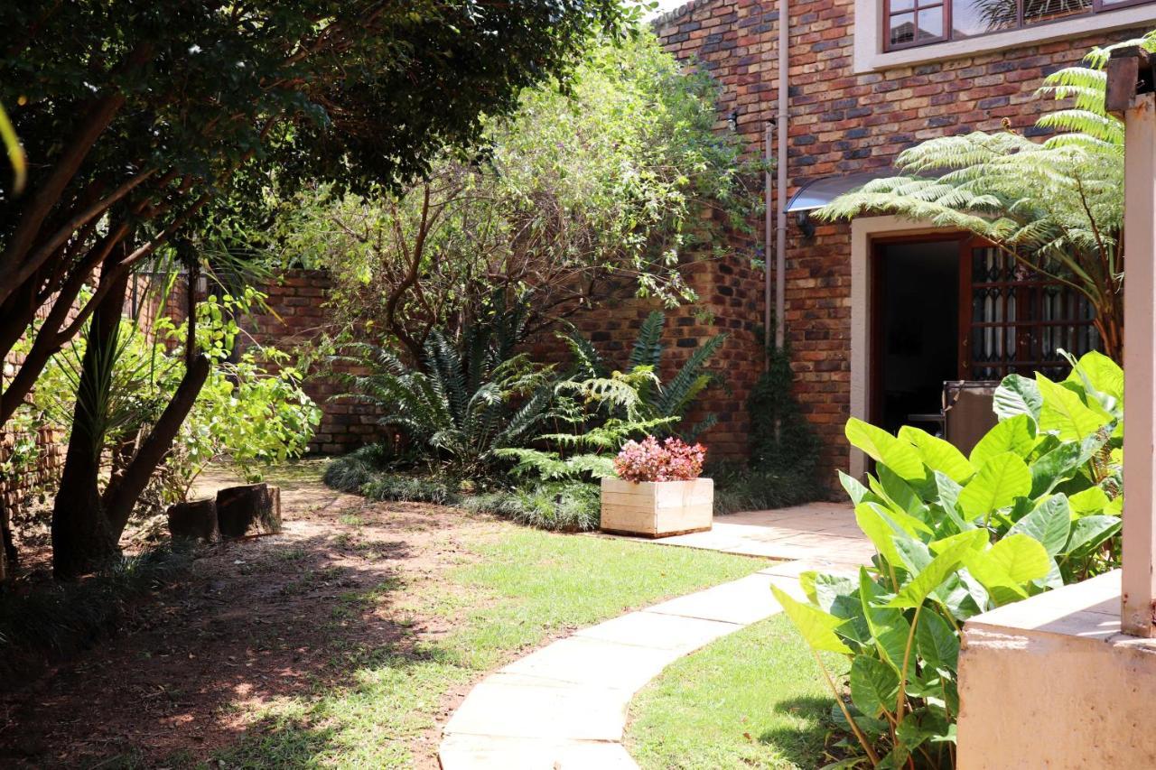 Green Scape Flatlet Pretoria-Noord Exterior foto