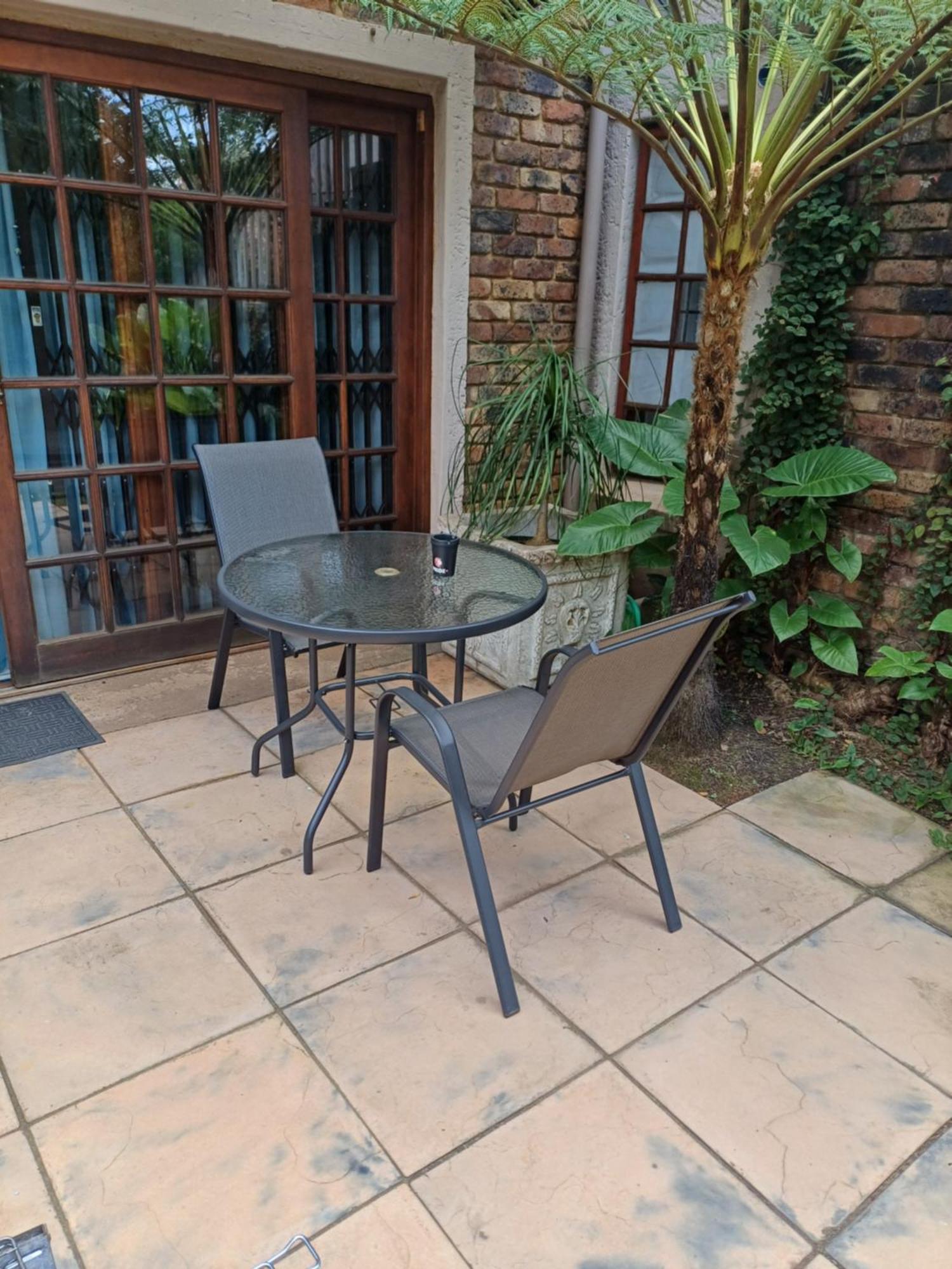 Green Scape Flatlet Pretoria-Noord Exterior foto